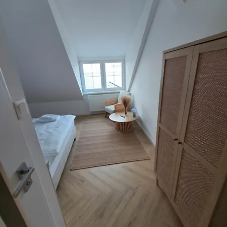 Bed & Breakfast Enklawa - Floryn Mielno (Koszalin)