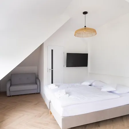 Enklawa - Floryn Frühstückspension 3*