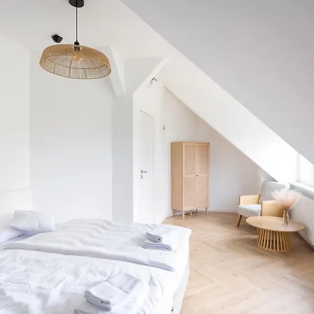 Enklawa - Floryn Frühstückspension 3*